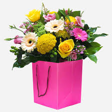 Flower delivery by international florists while still maintaining the quality you would expect from your local florist and speedy service are just few of the advantages of sending flowers online abroad. Send Flowers To Australia From Uk