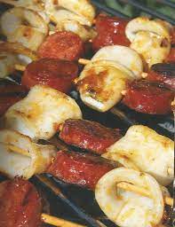 Brochettes De Seiches Au Chorizo Recettes De Cuisine Recette Brochette Cuisine Et Boissons
