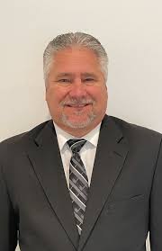 Mark Eichholz's Instagram, Twitter & Facebook