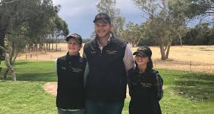 One of the best aerial threads on ssc forums. Dynamic Whip Cracking Duo Off To Sydney Border Chronicle Bordertown Sa