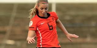 Fc twente vrouwen viertal met oranje vrouwen naar tokio bondscoach sarina wiegman heeft achttien spelers plus vier reserves opgenomen in de selectie van de oranjeleeuwinnen voor de olympische spelen in tokio. Ajax Hofleverancier Ek Selectie Oranjevrouwen Fcupdate Nl
