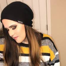 Evie Ross (eviefasho)