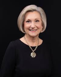 Susan Williams is running for Board of Education District 5 seat