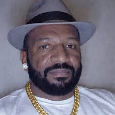 I like you 😍 You are a beautiful woman..❤️💋