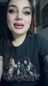 Nora Cummings (@noracummings)