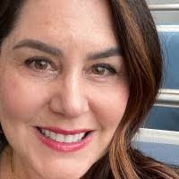 Danielle Grimm's Instagram, Twitter & Facebook