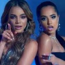 Stream Leslie Grace, Farina