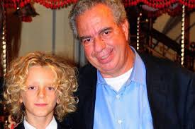 Attore, cantante e modello: il bambino prodigio maremmano che ha incantato Vince  Tempera