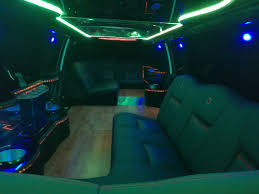 Your vehicle deserves being kept in excellent shape inside and out. Cadillac Escalade Blanca Interior Picture Of Luxury Limusinas Leon Tripadvisor