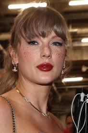 taylor swift with swifties cute glitter next week