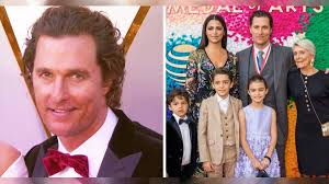 Maybe you would like to learn more about one of these? Matthew Mcconaughey Ist Ein Hingebungsvoller Ehemann Und Stolzer Vater Von 3 Wunderschonen Kindern
