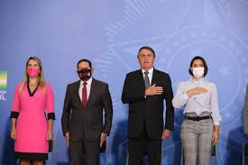 1 day ago · brazilian president jair bolsonaro, who was once stabbed in the stomach, is admitted to hospital with what doctors says is an intestinal obstruction that could require emergency surgery. Planalto A Twitter O Presidente Jairbolsonaro E A Primeira Dama Michelle Bolsonaro Participaram De Cerimonia No Palacio Do Planalto Em Homenagem Ao Dia Do Servidor Publico Fotos Clauber Cleber Caetano E Anderson Riedel Pr