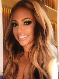 Amber Kaczmarek's Instagram, Twitter & Facebook