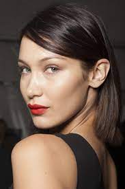 Key Wag Adli Kullanicinin Bella Hadid Panosundaki Pin Makyaj Look Bronz Tenler Sac