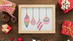 Free christmas cross stitch patterns perfect for gift giving or decorating for the holidays. Free Christmas Cross Stitch Patterns Craft With Cartwright