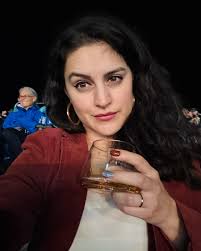 Couldn't stand the cold weather, so I made it a remote work day by the  beach.