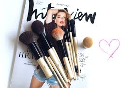 Vorausgesetzt, man weiss, wie man die glanzpunkte richtig setzt. Mein Kleines Pinsel 1 1brushes 101 Fashion Blog From Germany Modeblog Aus Deutschland Berlin