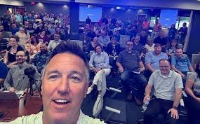 Donna Kulp's Instagram, Twitter & Facebook