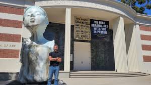The sculpture garden outside the USC Fisher Museum of Art is in full bloom  with the recent installation of a monumental sculpture - Office of the  Provost
