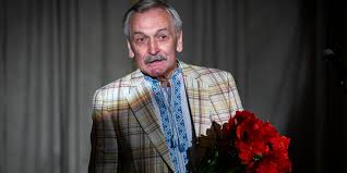 Владимир талашко в фильме в бой идут одни старики / kinoteatr.ru в частности, юлия бирзул рассказала, что на момент встречи с талашко ей было 15 лет. Ebij75f2pukb6m