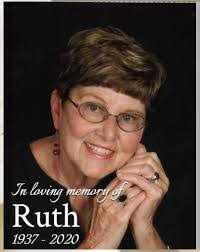 Elaine Dejong's Instagram, Twitter & Facebook