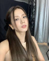 Blackpink dạo này lắm bi� Blackpink Jisoo Selected As The Female Idol People Want To Go Picnic With See Full List Kpophit Kpop Hit