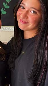 Do you have a preteen or teenage daughter and want to add a little pizzazz  and sparkle to their birthday party? Hire me and I will come with the Hair  Tinsel! ✨🧚✨