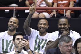 This time around duncan, ginobili, robinson and coach gregg was seen inside the at&t center awaiting the ceremony, along with hornets forward and close friend nicolas batum and french soccer legend thierry henry. Basket Asvel Strasbourg Thierry Henry Guest Star De Tony Parker