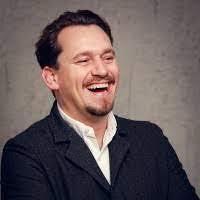 Robert Mergel's Instagram, Twitter & Facebook