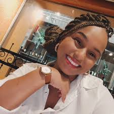 Quer ouvir as musicas da minha mamãe? É grátis!rs Clica aqui 👉🏼  https://open.spotify.com/artist/4SqgfSueCwdjxbmRbROHbZ?si=XiSF7q25