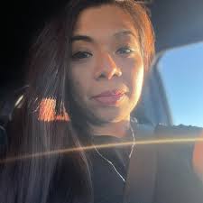 HOOD NEWS PEEP EXCLUSIVE IRVINGTON/610 AREA-Lindale Park HPD currently has  a perimeter in place off of Caplin St. They are attempting to locate a male  suspect who fled