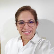 Aida Pino's Instagram, Twitter & Facebook