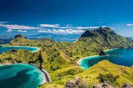 And fortunately, indonesia has a quiet place with a lovely tropical beach like bali. Tour Sumba Flores And Komodo Islands Cruising Indonesia