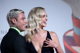 1936), a.k.a il cavaliere, is an italian lounge singer, media mogul, and career criminal politician, having served three terms as prime minister. Chiara Ferragni Fedez Ambrogino D Oro I Complimenti Di Berlusconi