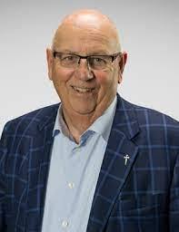 Larry Canfield's Instagram, Twitter & Facebook