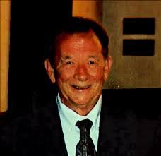 Maurice Brewer's Instagram, Twitter & Facebook