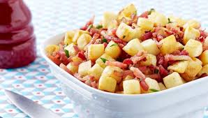 Recette Pommes Rissolees Aux Lardons Fumes Facile Pour 6 Personnes Recette Recette Pomme Pommes Rissolees Recette