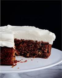 Gateau A La Betterave Au Gingembre Et A La Creme Aigre Pour 6 Personnes Recettes Elle A Table Recette Gateau A La Betterave Yotam Ottolenghi Betterave