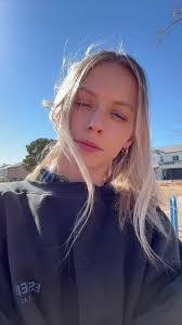 Jamie Dix's Instagram, Twitter & Facebook