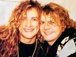 2 Amazing Drummers! Blas with Rick Allen. Credit to the photographer.