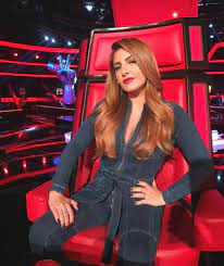 H Elena Paparizoy Milaei Gia Ta Deka Kila Poy Phre Se Dyo Mhnes I Love Style