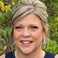 Kelly Ingle's Instagram, Twitter & Facebook