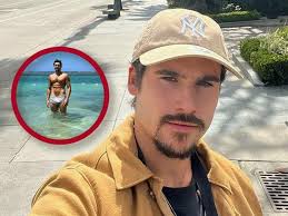 Nicolas Prattes revela segredo para manter o corpo sarado após sucesso com  fotos de sunga | O TEMPO