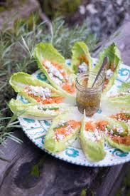 As sara kate said in her thoughts on entertaining, having people over doesn't have to mean placecards and elaborate flower arrangements. Weeknight Dinner Party Menu Romaine Salad Cups The Forest Feast