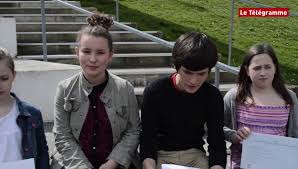 Cette fiche représente collège du château, situé 6 place du château, 29600 morlaix, dépendant de l'académie de rennes, et dont le code unique est 0291085x. Morlaix Harcelement Scolaire Les Collegiens Du Chateau Recoivent Un Prix Video Dailymotion