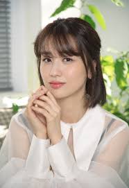 박하선의 상큼한 모습에 가수 겸 배우 엄정화는 상큼이라는 댓글을 남겼으며, 배우 정다빈은 언니 진짜 눈부셔요라는 댓글을 남기며 감탄했다. En í°ë·° ë°íì ì ì¬ëªê° ëë°ì¡ì ì ë ê·¸ë¬ì£  ë¸ì»·ë´ì¤