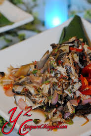 Jantung pisang merupakan salah satu bahan makanan yang enak jika kita bisa mengolahnya dengan tepat. Kerabu Jantung Pisang Easy Salads Food Food Reviews