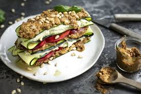 Lasagne In Kalt Ohne Nudeln Das Geht Und Wie Das Geht Leckerer Lasagne Genuss Ohne Das Kase Fett Foodkoma Danach Lasagne Lebensmittel Essen Tomaten Pesto