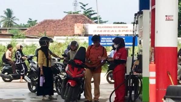 Makin Tepat Sasaran, Pemerintah Batasi Desil 10 Beli BBM Subsidi