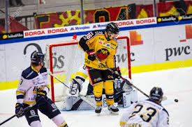 It was literally built around and on top of the old arena rosenlundshallen while hv71 was still playing their regular season games. Lulea Sweden September 28 2017 Coop Norrbotten Arena Swedish Stock Photo Picture And Royalty Free Image Image 138205010